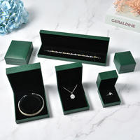Emballage de bijoux de luxe en gros, ensemble de bijoux, boîte à bijoux en grille à angle droit vert foncé pour bagues, pendentifs, colliers, boucles d'oreilles