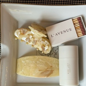 للبيع بالجملة مشبك مشبك شعر فرنسي للنساء مشبك شعر من حجر الراين وأسيتات رخام وفراشة إكسسوارات مشبك شعر - Product Image 1