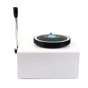 Máquina Manual de Grabado de Números y Letras en Plástico para Tarjetas de Identificación, 68, 70, 72 Caracteres - Product Image 2