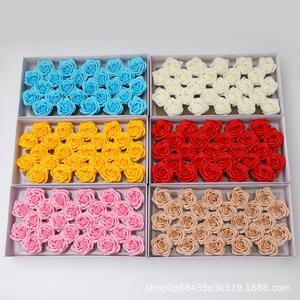 Flores de Jabón Aromatizadas con Aroma a Rosa Simulada de Cinco Capas, Portátiles, Lavables a Mano, en Caja de Regalo para Venta al por Mayor por Fabricantes - Product Image 3