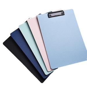 A4 dimensioni carta colorata in plastica PP appunti <span class=keywords><strong>con</strong></span> morsetto di stoccaggio e Clip di scrittura per ufficio scuola uso ospedaliero - Product Image 1