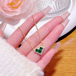 Collar con colgante de corazón de diamante con incrustaciones de mircro francés, collar de acero inoxidable con corazón Rosa romántico dulce de gama alta - Product Image 5