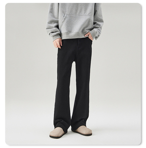 Jean en denim large taille mi-haute blanc et noir délavé style hip-hop tendance pour femme - Product Image 4