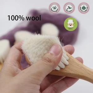 <span class=keywords><strong>Cepillo</strong></span> de pelo infantil personalizado al por mayor, <span class=keywords><strong>cerdas</strong></span> de pelo de cabra suave, cuna, peine de madera, <span class=keywords><strong>cepillo</strong></span> de pelo natural para bebé y C - Product Image 6