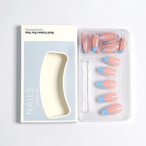 <span class=keywords><strong>Faux</strong></span> ongles classiques français longs en amande nude avec pointe bleue, personnalisables pour les professionnels, directement de l'usine - Product Image 3