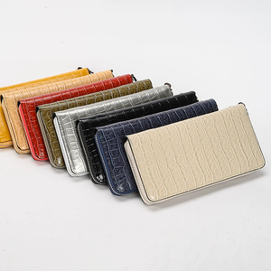 Vendita calda <span class=keywords><strong>nero</strong></span> portafogli da <span class=keywords><strong>donna</strong></span> modello coccodrillo stile europeo <span class=keywords><strong>portafoglio</strong></span> da polso con cerniera per colletto bianco lavoratore con <span class=keywords><strong>portafoglio</strong></span> di fascia alta - Product Image 6