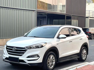 <span class=keywords><strong>Tucson</strong></span> 2018 1.6T Luxury SUV 2WD, Auto Usado, Volante a la Izquierda, Automático, Gasolina, Asientos Eléctricos Oscuros, Techo Panorámico - Product Image 3