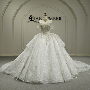 Vestido de Novia Moderno con Lentejuelas y Encaje Floral, Estilo Princesa, con Cola de Capilla, para Mujeres Embarazadas, Modelo GT26028 - Product Image 1