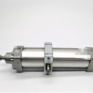 وحدة تحكم برمجة PLC صناعية أصلية جديدة جاهزة للشحن طراز Dngzk-63-200-pwbrpv-a-s3 Nsnp - Product Image 1