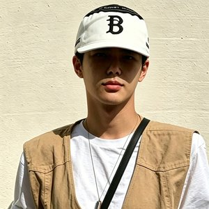 Gorra <span class=keywords><strong>de</strong></span> 5 Paneles con Visera Plana, Diseño Bicolor, Personalizable con Logotipo Bordado en el Lateral, OEM ODM, Ajustable, Estilo Urbano - Product Image 3