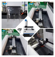 Fresado de orificios para cerraduras de ventanas con mesa de trabajo automática, fresadora copiadora de aluminio CE de 3 ejes.