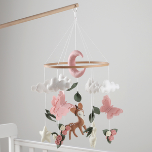 <span class=keywords><strong>Mobile</strong></span> <span class=keywords><strong>pour</strong></span> <span class=keywords><strong>bébé</strong></span> cerf, décoration de chambre d'enfant sur le thème de la forêt, animaux en feutre pastel, jouets suspendus <span class=keywords><strong>pour</strong></span> berceau - Product Image 1