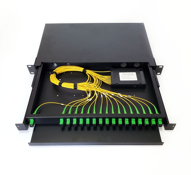 1 U rack mountable draw 1x16 SC PLC splitter