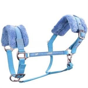 Harnais de cheval anglais de haute qualité, doublé de rembourrage doux, avec quincaillerie en fer nickelé et design décoratif en ruban fantaisie - Product Image 3