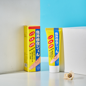 Gel Vegano per Viso e Corpo con Integratori Erboristici, Rimozione Cicatrici da Acne e Riparazione Smagliature con Acido Ialuronico, Crema Trattamento 30ml - Product Image 3