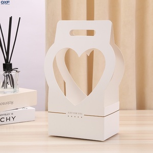 Panier à fleurs en papier pour la fête des mères, boîte à fleurs en forme de cœur, boîte cadeau pour <span class=keywords><strong>fleuriste</strong></span>, <span class=keywords><strong>bouquet</strong></span> et emballage de fleurs - Product Image 5