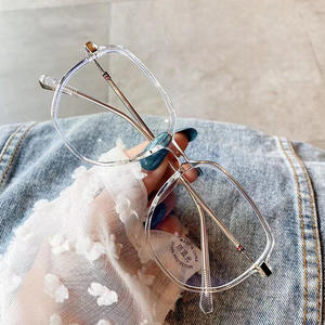 Qianai – lunettes rectangulaires anti-lumière bleue, monture unisexe, taille moyenne, lentilles Ac, protection UV400 pour la myopie - Product Image 4