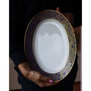 Service de table complet Richard Ginori Empire Pavone, vaisselle classique écologique avec or en relief pour les hôtels - Product Image 1