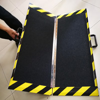 Le panneau de rampe pliable léger à haute résistance avec noyau en nid d'abeille en aluminium convient aux bus