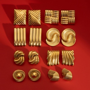 Aretes Personalizados al por Mayor, Resistentes al Agua, de Acero Inoxidable, Chapados en Oro de 18k, Aretes Finos para Mujeres y Adolescentes - Product Image 2