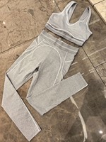 Ensemble 2 pièces : Soutien-gorge de sport push-up réversible effet seconde peau, froncé, anti-transpiration, avec volants en dentelle sur le devant et pantalon taille haute uni grande taille