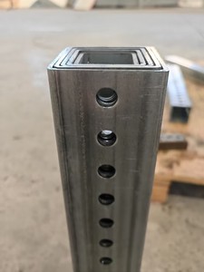 Duurzame Gegalvaniseerde Stalen <span class=keywords><strong>Post</strong></span> Vierkante Bord Palen Voor Weg-En Verkeersborden - Product Image 4