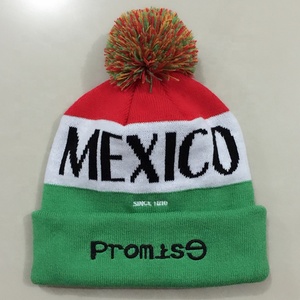 قبعة صوفية محبوكة عالية الجودة بتطريز مخصص للمدن مع كرة زينة، قبعة مموهة للشاطئ من المملكة المتحدة وأيرلندا - Product Image 4