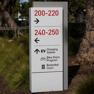 Señalización de Dirección para Exteriores Personalizada, Tótem Metálico para Edificios, Postes de Señalización <span class=keywords><strong>Inmobiliaria</strong></span>, Señales de Orientación Vial - Product Image 1