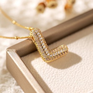 Colgantes de circonita cúbica con letras del alfabeto inglés Hip Hop 26 para collares DIY, regalo de collar de perlas para mujeres y niñas - Product Image 2