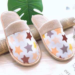소매 미끄럼 방지 단독 따뜻한 부드러운 산호 양털 슬리퍼 로고 실내 일회용 호텔 슬리퍼 - Product Image 3