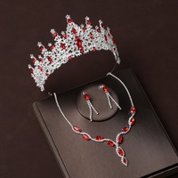 Parure de bijoux vintage en alliage, collier, boucles d'oreilles, strass rouges, accessoires de cheveux pour anniversaire, ensemble trois pièces pour mariée et robe de mariée