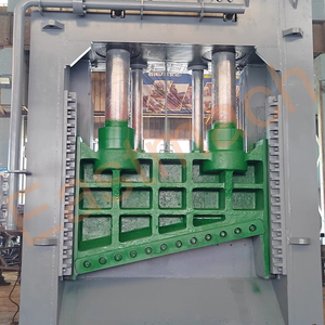 Machine hydraulique <span class=keywords><strong>de</strong></span> cisaillement <span class=keywords><strong>de</strong></span> <span class=keywords><strong>ferraille</strong></span> <span class=keywords><strong>de</strong></span> cuir <span class=keywords><strong>de</strong></span> crocodile grands ciseaux <span class=keywords><strong>de</strong></span> portique pour cisailler le composant <span class=keywords><strong>de</strong></span> moteur <span class=keywords><strong>de</strong></span> noyau d'aluminium d'alliages métalliques - Product Image 1