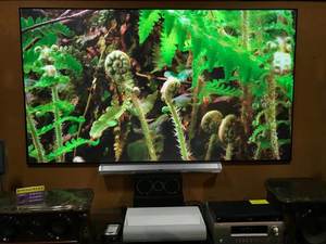 <span class=keywords><strong>Proyector</strong></span> Láser DLP de Tiro Ultra Corto 4K LPU7DSAX, HDR, Cine en Casa, Upscaling con IA, Sistema Operativo Tizen, Juegos Inteligentes, Streaming - Product Image 4
