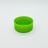 Bouchon à vis en plastique hautement dégradé de 36mm, bouchon de bouteille à surface nervurée et à dôme à l'épreuve des fuites pour conteneur d'emballage chimique