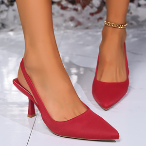 รองเท้าส้นสูงหัวแหลมสไตล์หวานซ่อนเปรี้ยวสำหรับผู้หญิง ดีไซน์โบว์สีนู้ดโทนฤดูใบไม้ร่วง ส้นเข็ม  สำหรับสาวๆ ที่ชอบความเรียบหรู - Product Image 3