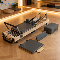 Lit de Pilates Réformateur en Bois d'Érable et de Chêne Pliable à Résistance Réglable pour la Maison et le Studio