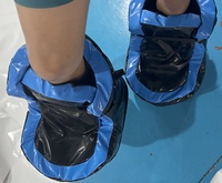 Chaussures de football géantes gonflables pour le team building, chaussures de football en éponge