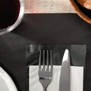 Sacchetti di Carta per Posate 11x25 Cm con Tovagliolo a Doppio Strato 38x38 Cm per Ristoranti ed Eventi - Product Image 4