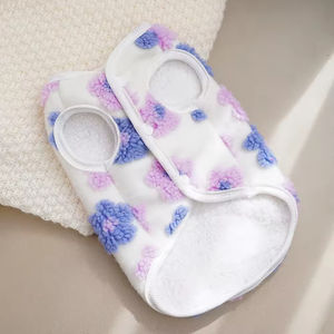 Ropa para Mascotas de Nuevo Estilo, Chaleco de Dacrón para Perros y Gatos de Otoño e Invierno, Mejor Precio - Product Image 4