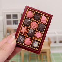 Mini Pâtisserie au Chocolat Modèle de Dessert Format de Poche Miniature Alimentaire Jouet Cadeau Accessoires d'Ornement pour Scène de Maison de Poupée