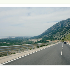 Barrière de sécurité routière en acier galvanisé à trois poutres pour autoroute, système de protection contre les accidents de circulation - Product Image 6