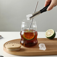 Conception de forme ondulée Verre à boire côtelé Paille glacée Thé Bière Boba Soda Can Tumbler Cup Tasses à café avec couvercle et paille