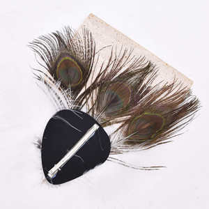 Bellissimo Fermaglio per Capelli Anni '20 con Piume di Pavone e Strass, Accessorio per Capelli da Sposa, Ballo e Festa - Product Image 6