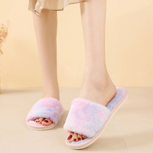 Tendance Mode 2022 Sandales Plates Confortables en Peluche à Bout Ouvert, Chaussons Chauds pour <span class=keywords><strong>Femme</strong></span>, Intérieur et Extérieur, Idéales pour la Plage - Product Image 4