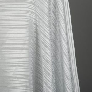 100% Polyester Silberfaden Jacquard Maßgeschneiderte Streifen Atmungsaktiver Antistatischer Satin-Stoff Schal OEM/Kundenspezifischer Service - Product Image 6
