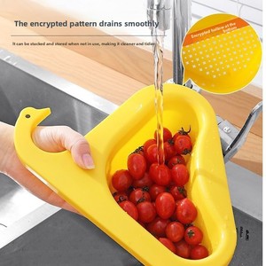 Drain Basket Household Punch-free Kitchen Vegetable Washing Multi-functional Pool Triangular Plastic Water Filter Rack - Product Image 5