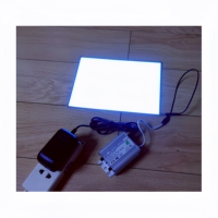 Rétroéclairage EL à haute luminosité, spécialement conçu pour les panneaux de machines à coudre, assurant que chaque point est précis et sans erreur