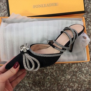 Escarpins tendance pour femme à paillettes argentées/noires, avec nœud en cristal et bout couvert, collection 2025 - Product Image 6