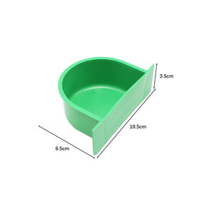Nouvelle conception de bols suspendus pour l'alimentation des perroquets, coupelles en plastique pour l'eau, mangeoires pour <span class=keywords><strong>oiseaux</strong></span>, boîtes à nourriture, auge - Product Image 6