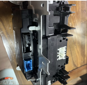 <span class=keywords><strong>Dunya</strong></span> per X5 F15 Nami BOX SUV Battery Manager BMS Computer nuova energia ibrida accessori di ricambio 8686021 originale usato - Product Image 4